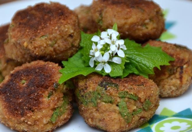 balletjes van oud brood